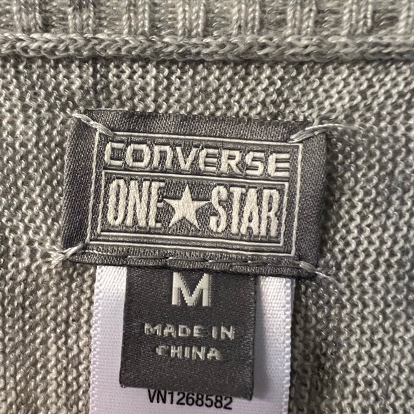 NWT Converse one star gray pullover sweater with cascade bottom. Size M - Picture 7 of 10